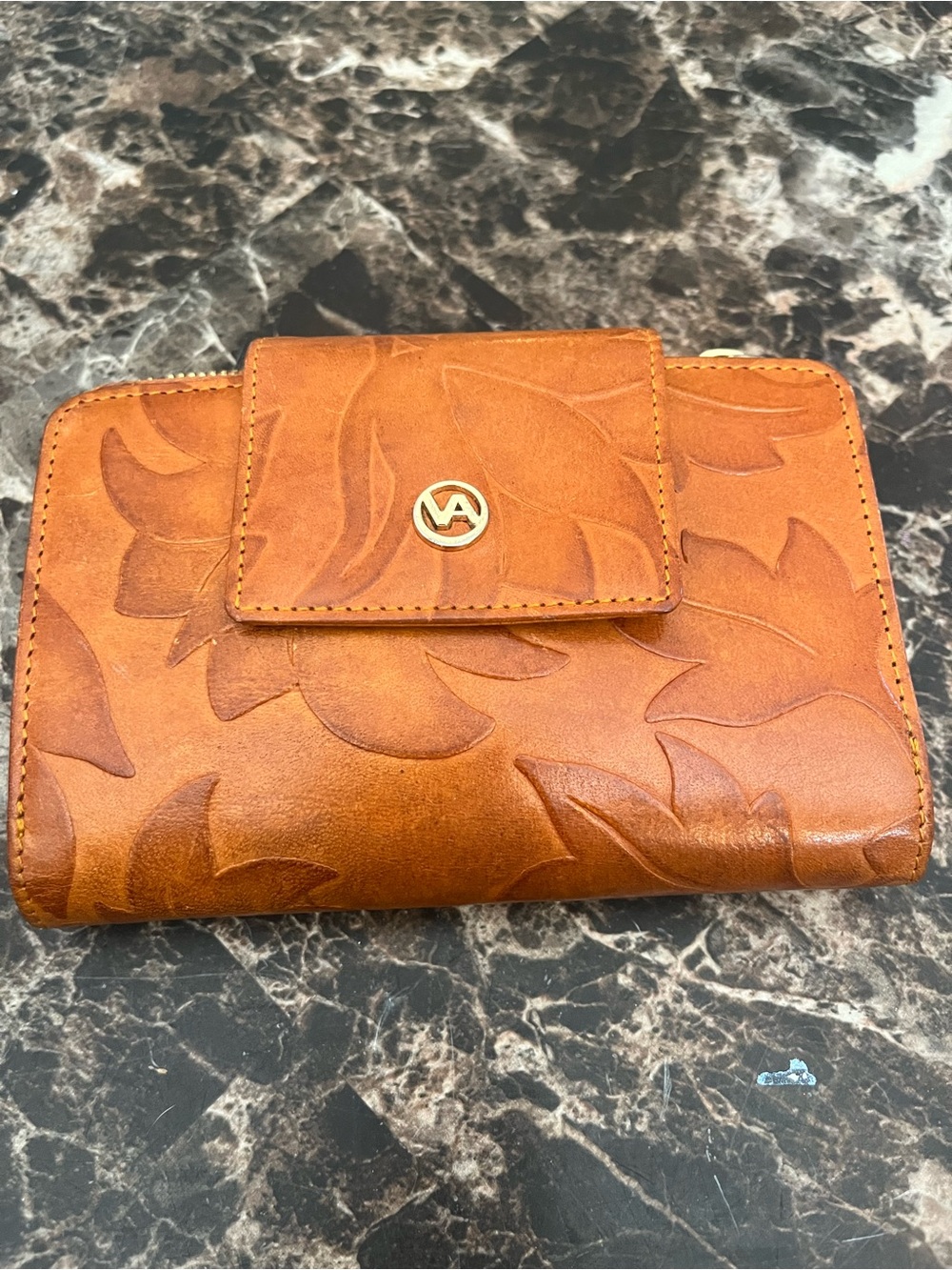 Embossed Valentina Floral Leather Wallet in Tan with Gold Accent euc